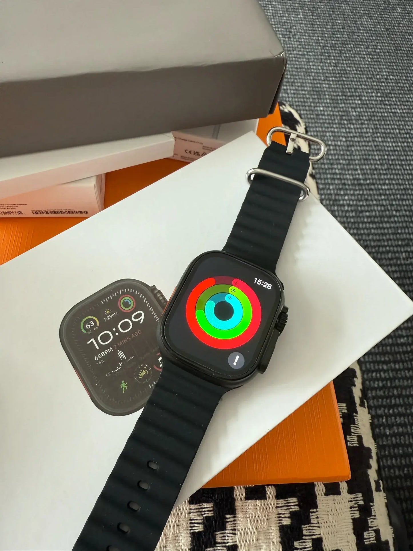 Apple Watch Ultra 2 - Vendor