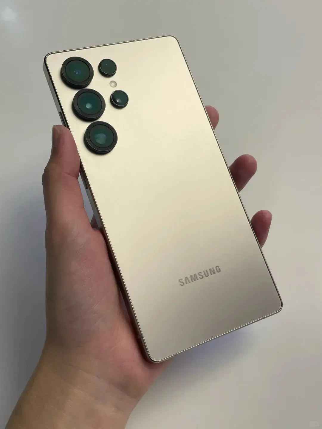 Samsung Galaxy S25 Ultra - Vendor